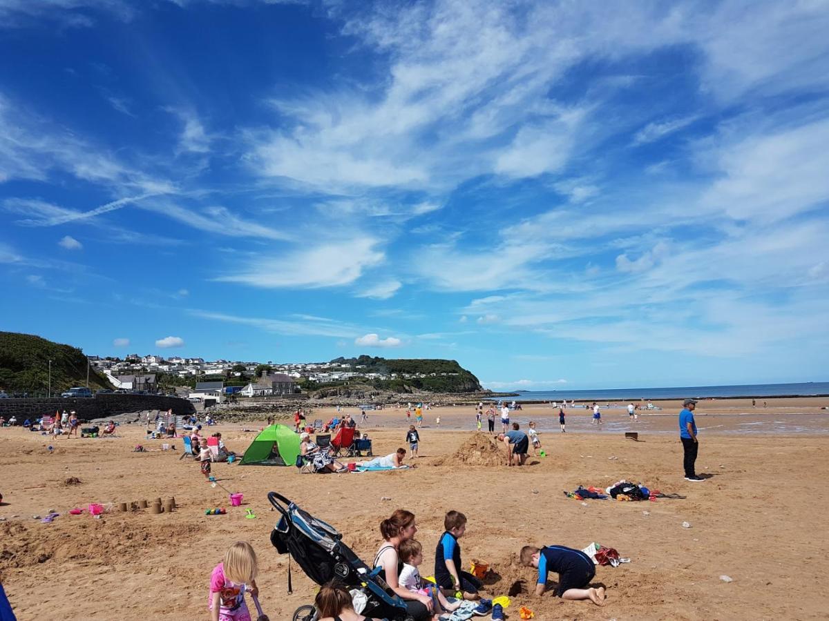 Jaw-Dropping Beach House In Anglesey Benllech Exterior photo